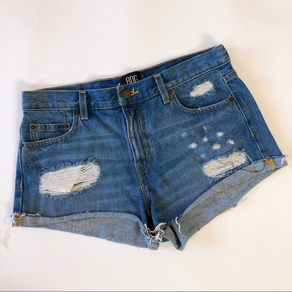 Urban Outfitters Pants - Urban Outfitters BDG // Boyfriend Low Rise Cut Offs — size 27